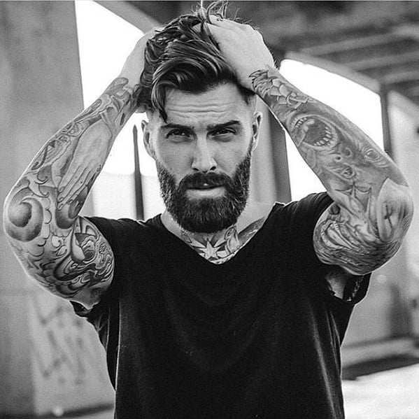 Italian beard style met strakke lijnen en verzorgde afwerking.